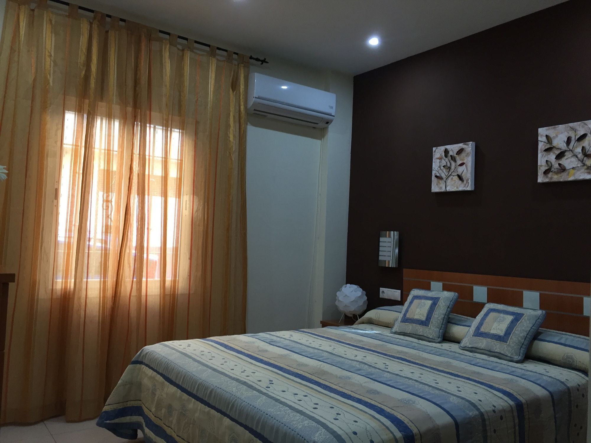 Apartamento Medina Azahara Kordoba Bagian luar foto